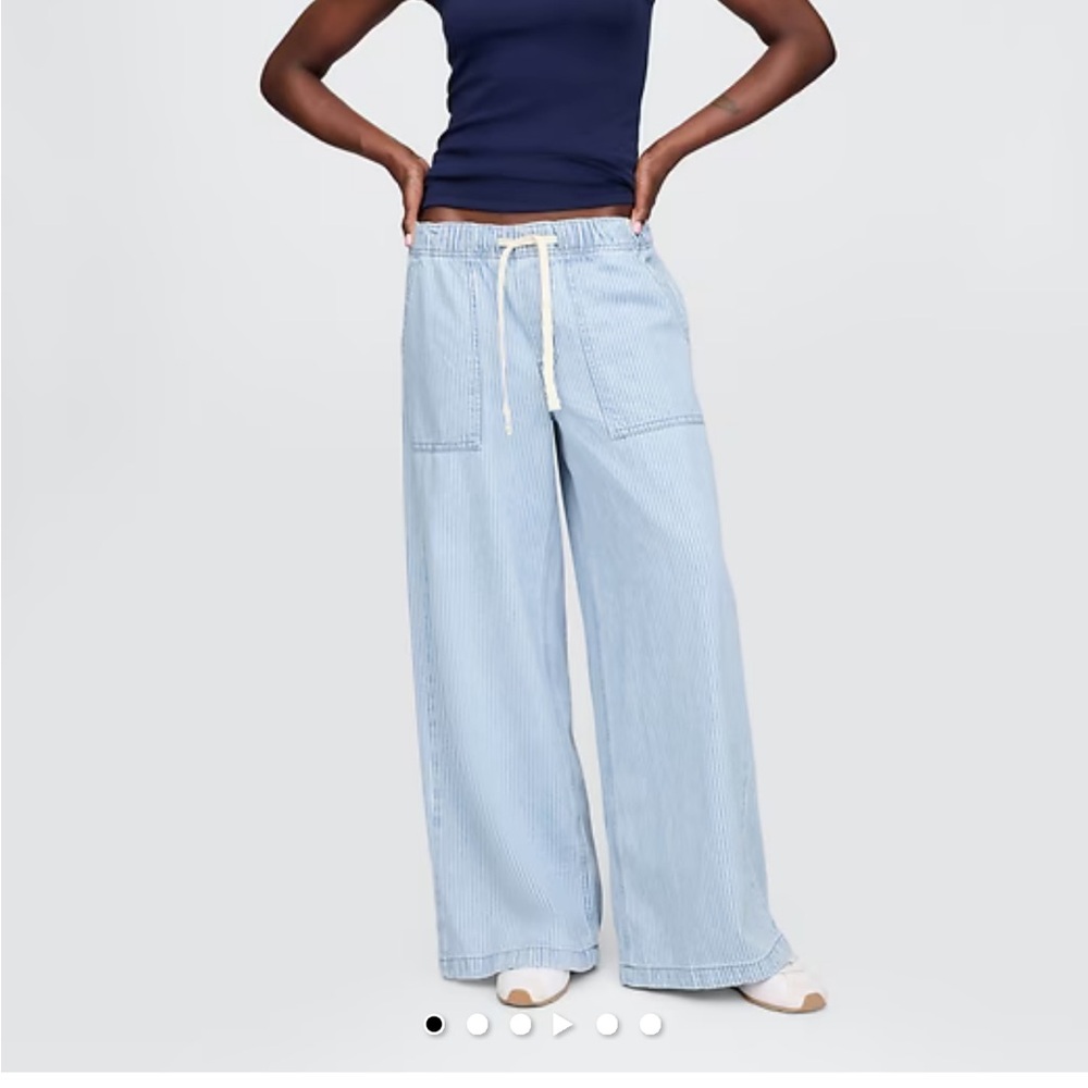 NWT Gap Mid Rise Easy Baggy Jeans SZ SM